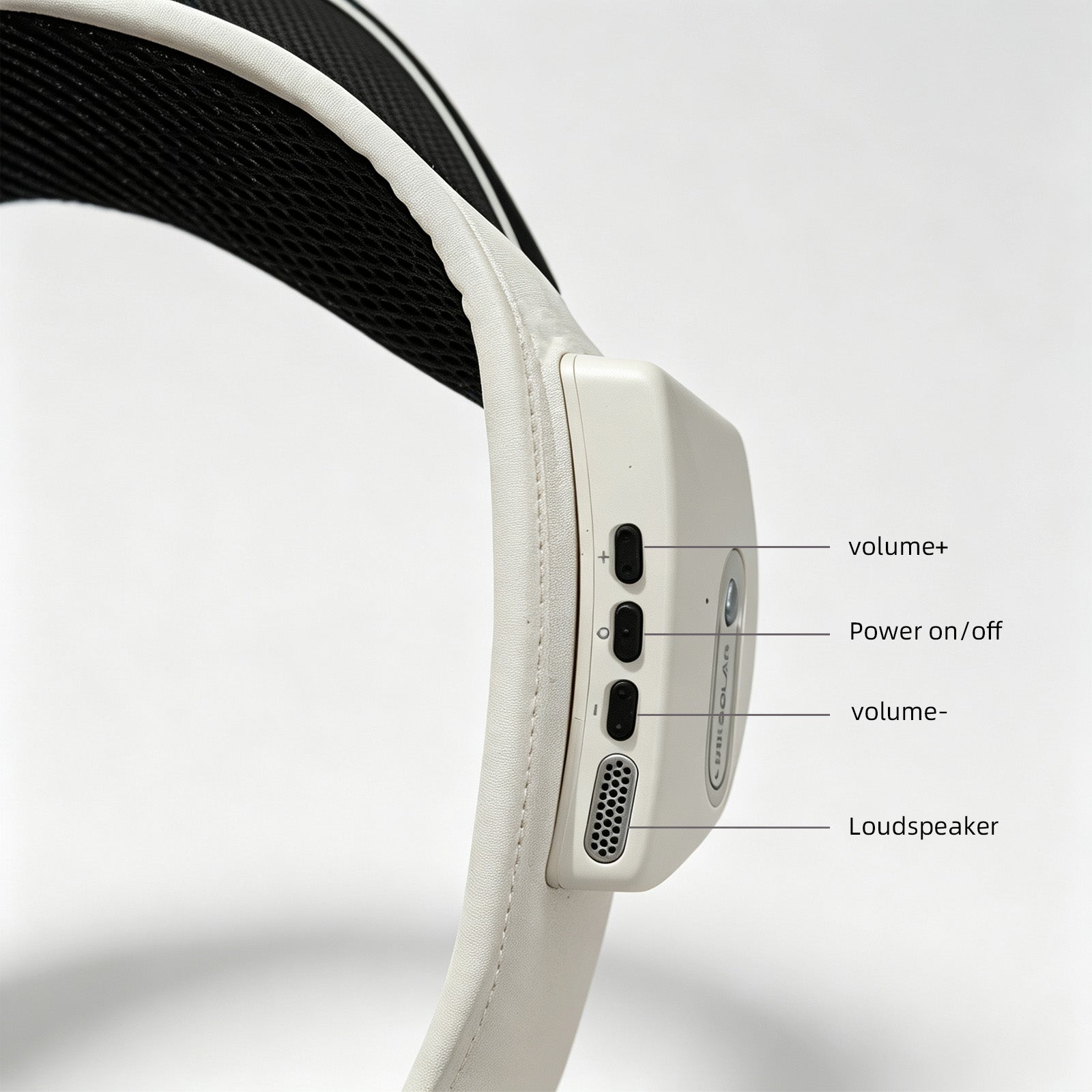 Top-side controls showing volume, power and loudspeaker functions on the LINKSOLAR Solar Audio Cap