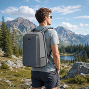 LINKSOLAR 13W solar backpack Outdoor lifestyle thumbnail